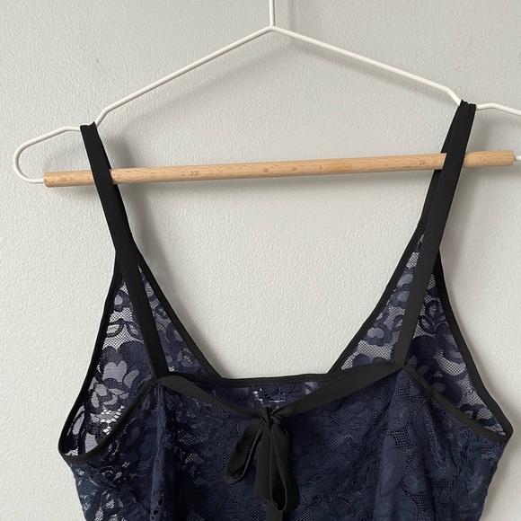 BABATON LACE CAMI SIZE SMALL - Picture 7 of 13